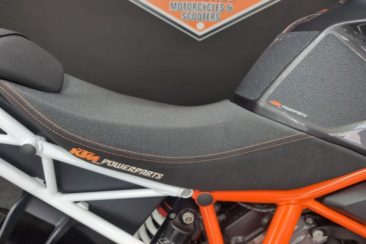 2019 KTM 1290 SUPER DUKE R, White - photo 15
