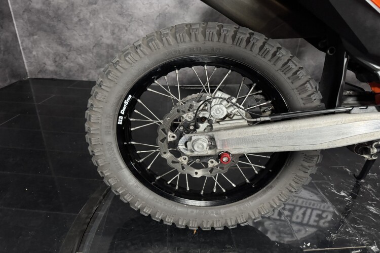 2023 KTM 690 ENDURO R, Orange - photo 5