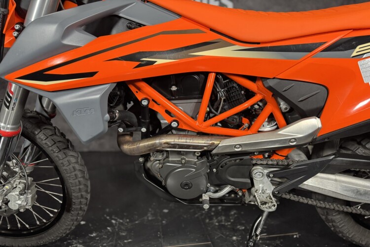 2023 KTM 690 ENDURO R, Orange - photo 9