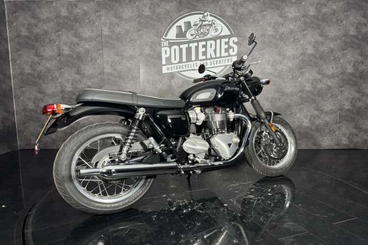 2026 TRIUMPH BONNEVILLE T120, Black - photo 6