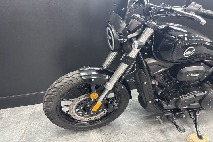 KEEWAY RKV 125 C
