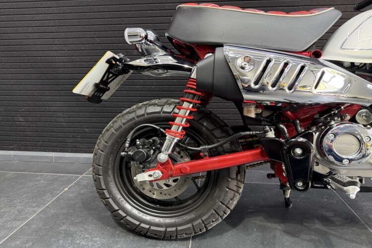 2024 HONDA MONKEY, Red - photo 5
