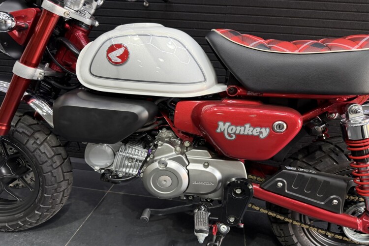 2024 HONDA MONKEY, Red - photo 15