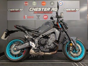 YAMAHA MT-09