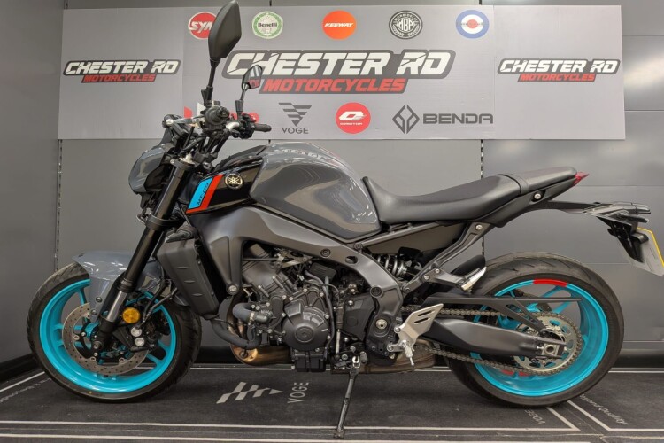 2024 YAMAHA MT-09, Grey - photo 2