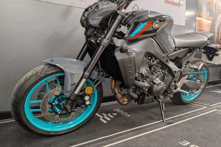 2024 YAMAHA MT-09, Grey - photo 5