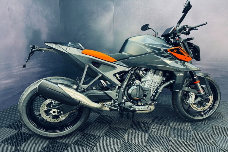 2024 KTM 990 DUKE, Black - photo 12