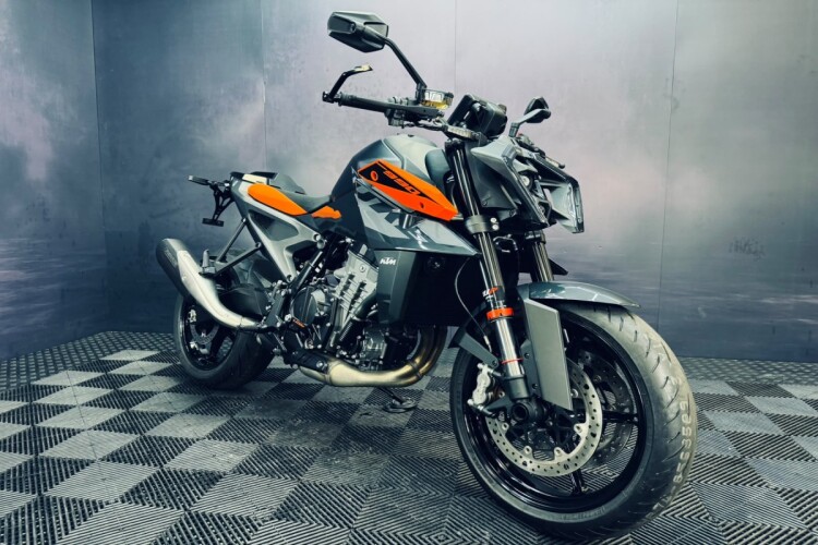 2024 KTM 990 DUKE, Black - photo 19