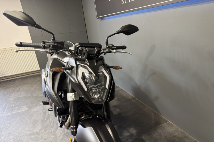 2025 VOGE R625, Black - photo 9