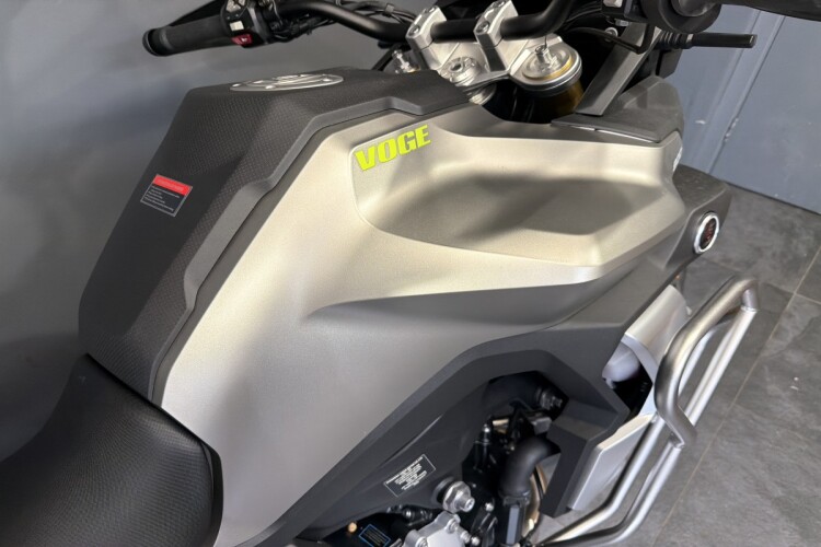 2026 VOGE DS900X, Silver - photo 7