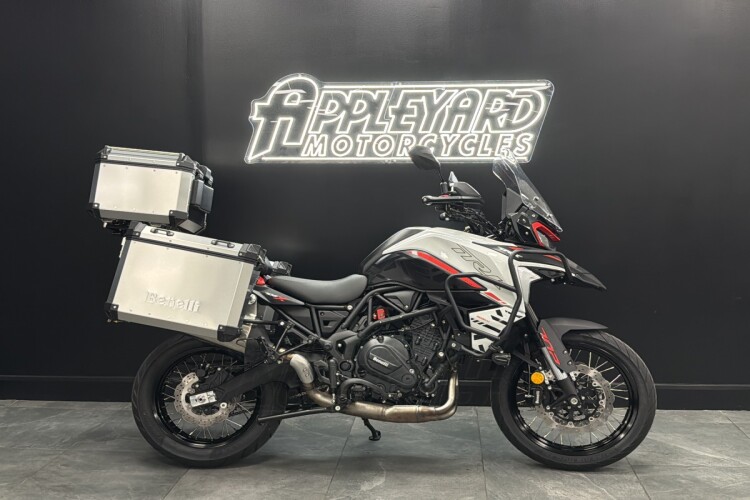 2025 BENELLI TRK 702 X, White - photo 9