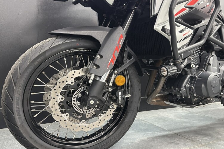 2025 BENELLI TRK 702 X, White - photo 12