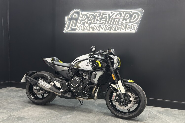 CFMOTO 700CL-X SPORT
