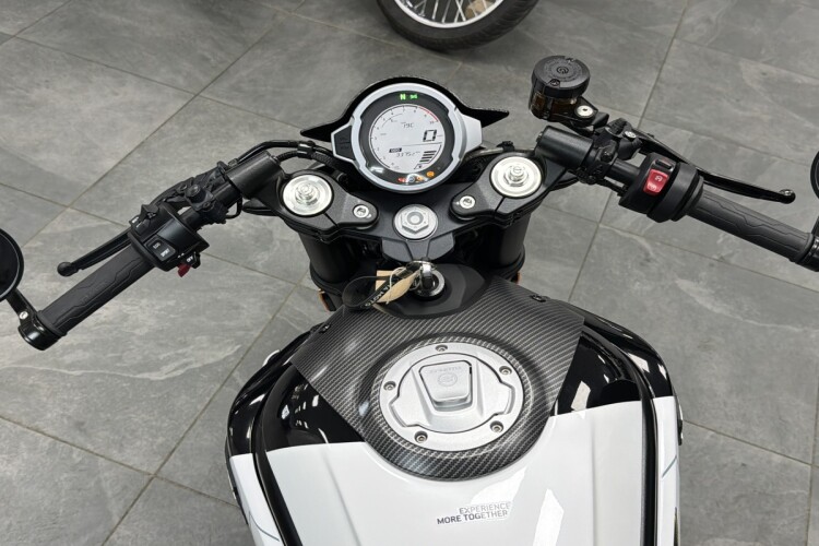 CFMOTO 700CL-X SPORT