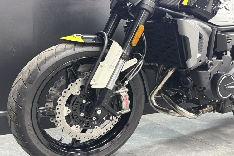 CFMOTO 700CL-X SPORT