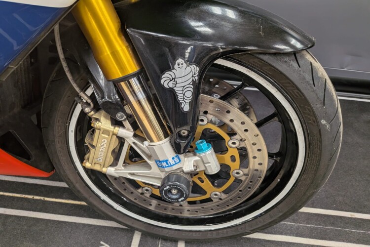 APRILIA RSV 1000