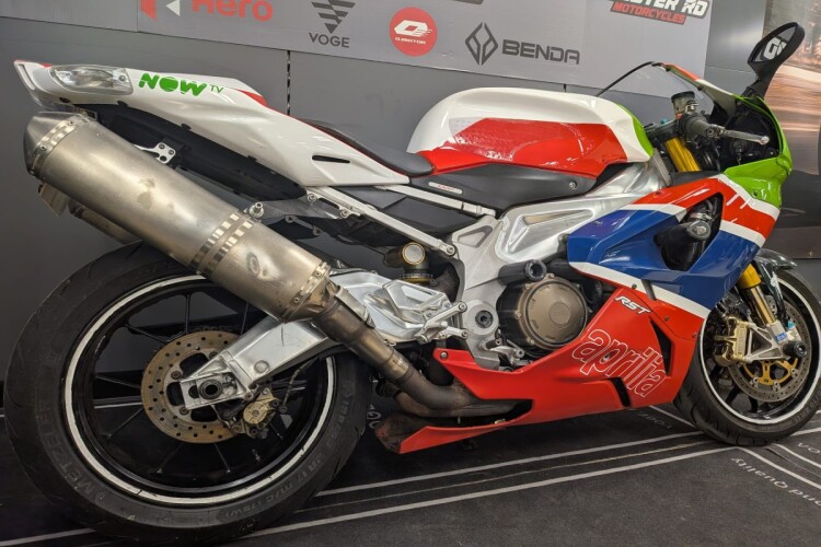 APRILIA RSV 1000