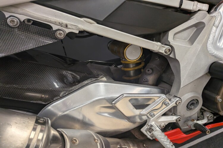 APRILIA RSV 1000