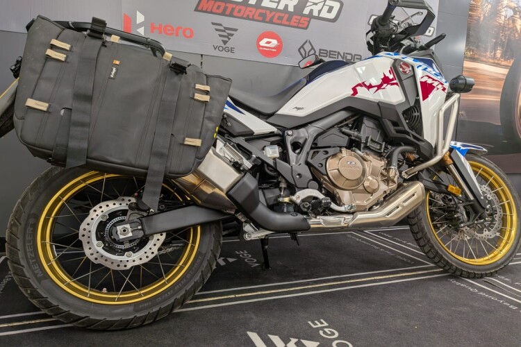 HONDA CRF1000L AFRICA TWIN