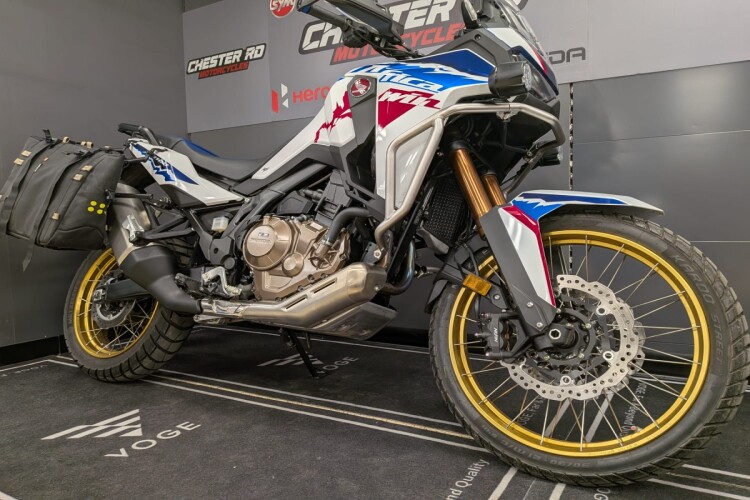 HONDA CRF1000L AFRICA TWIN