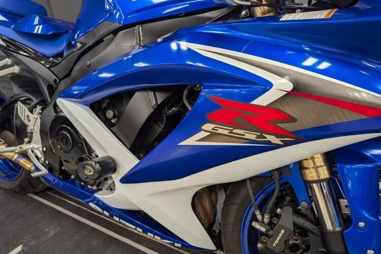SUZUKI GSX-R600
