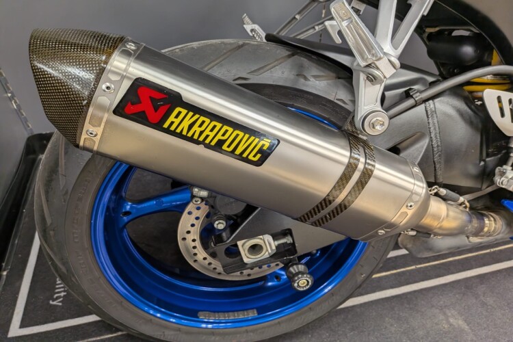 SUZUKI GSX-R600