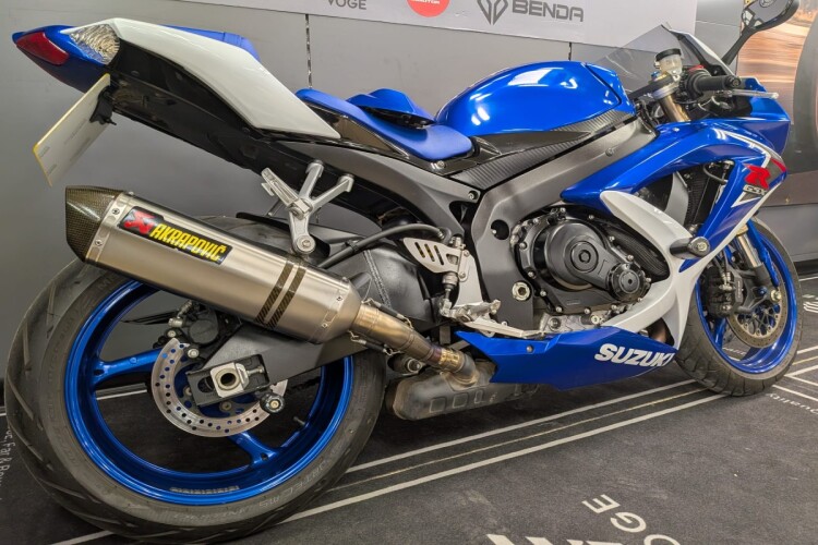 SUZUKI GSX-R600