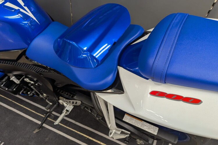 SUZUKI GSX-R600