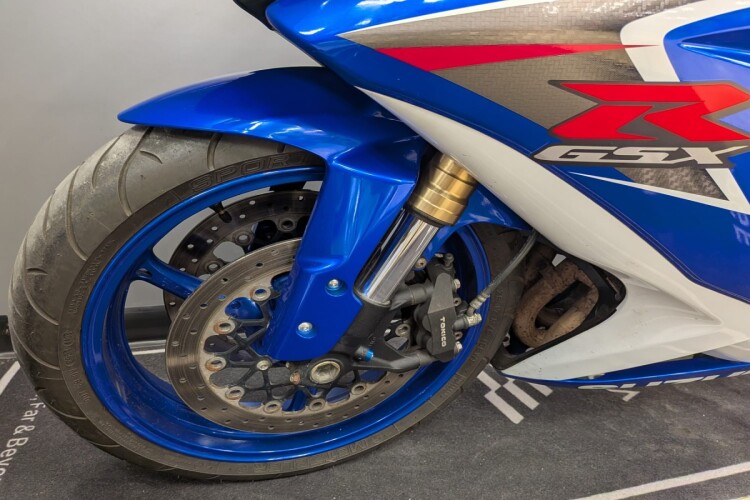 SUZUKI GSX-R600
