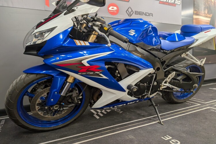 SUZUKI GSX-R600