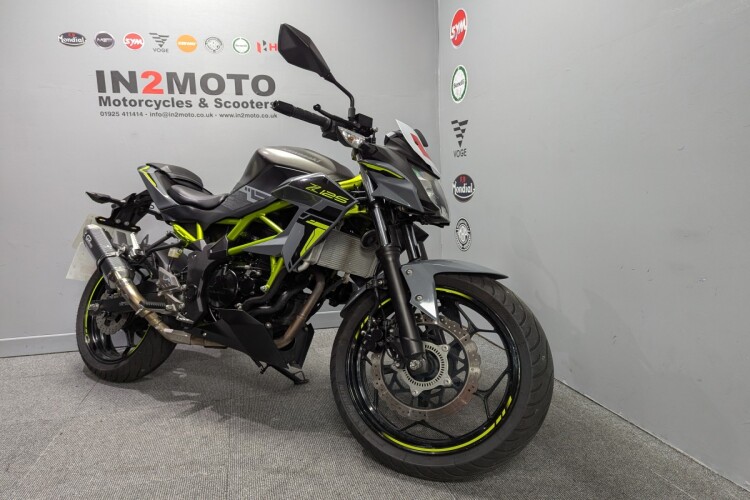 KAWASAKI Z125