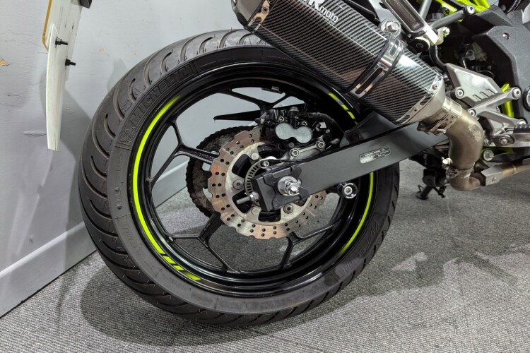 KAWASAKI Z125