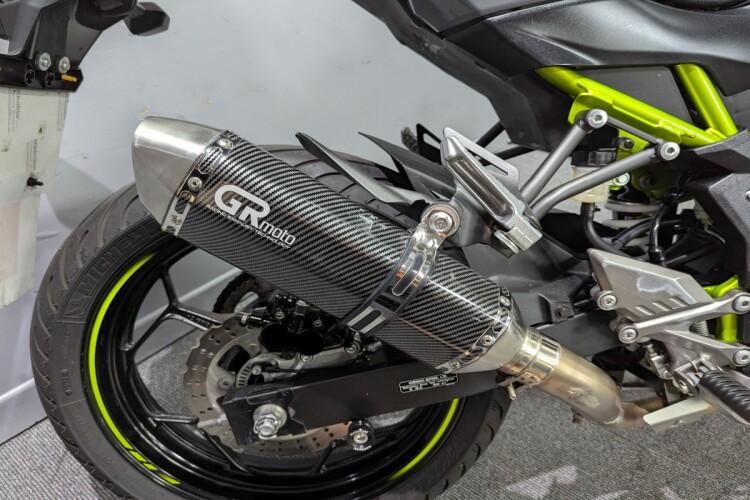KAWASAKI Z125