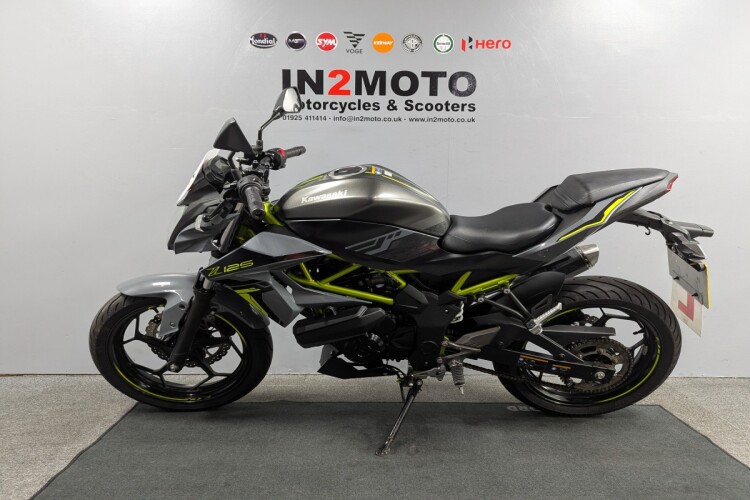 KAWASAKI Z125