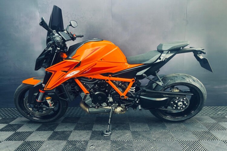 2024 KTM 1390 SUPER DUKE R, Orange - photo 4
