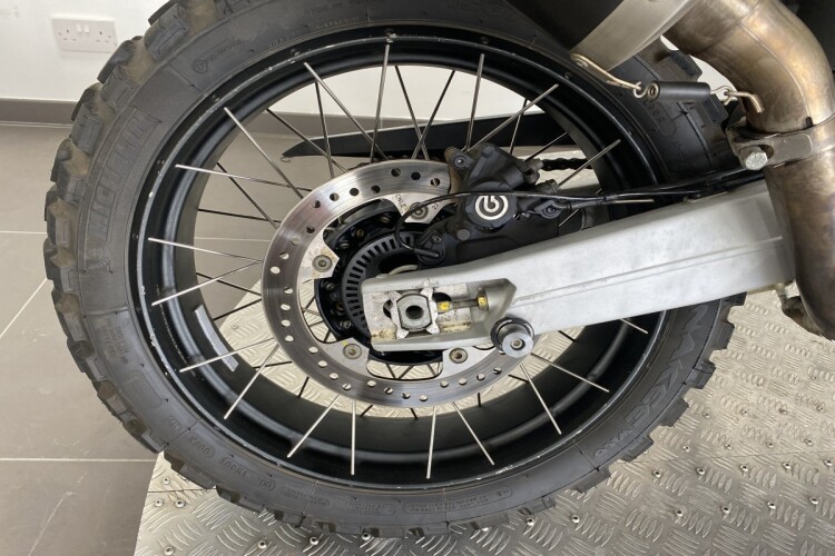2023 APRILIA TAUREG 660, Red - photo 4