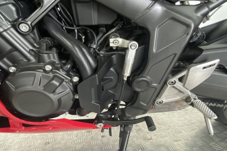 HONDA CBR650R