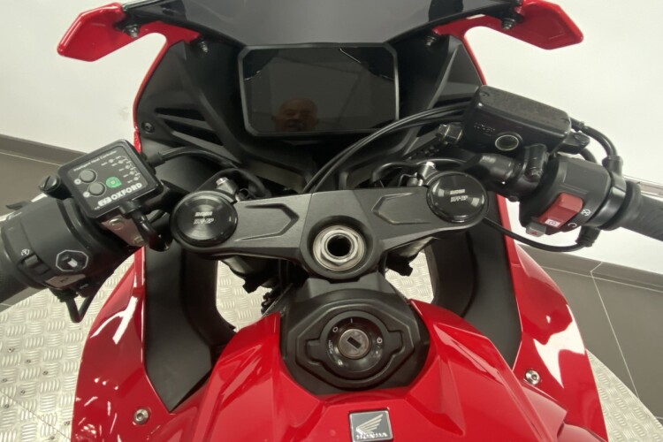 HONDA CBR650R
