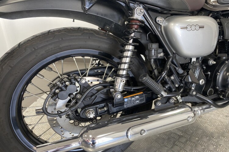 2022 KAWASAKI W800, Grey - photo 10