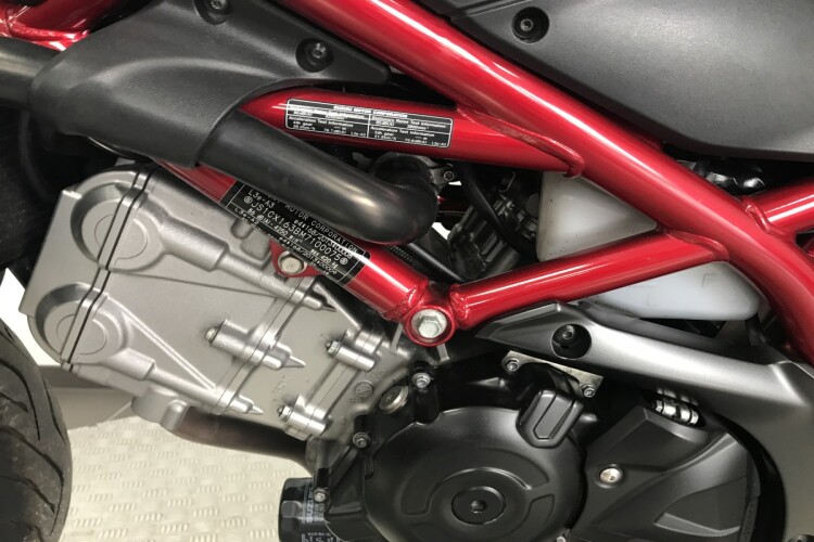 SUZUKI SV650