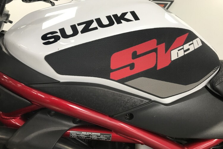 SUZUKI SV650