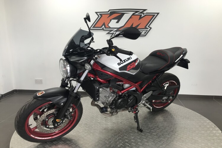 SUZUKI SV650