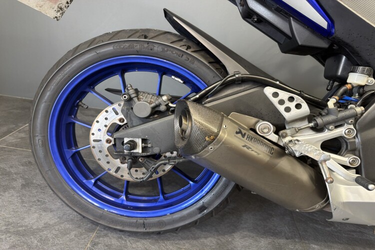 YAMAHA YZF-R125