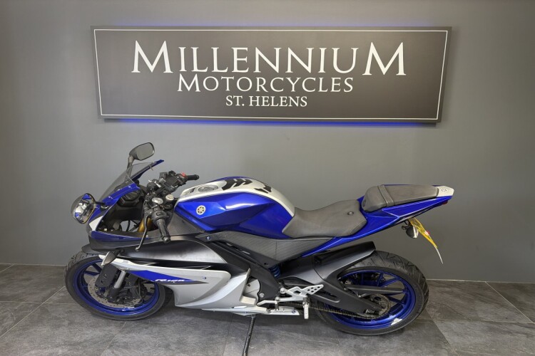 YAMAHA YZF-R125