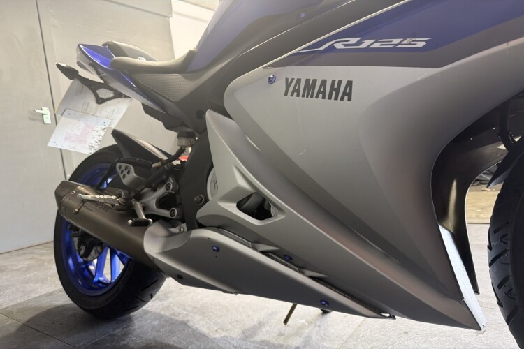 YAMAHA YZF-R125