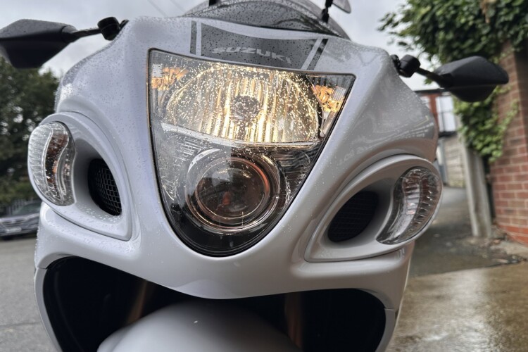 SUZUKI GSX1300R HAYABUSA