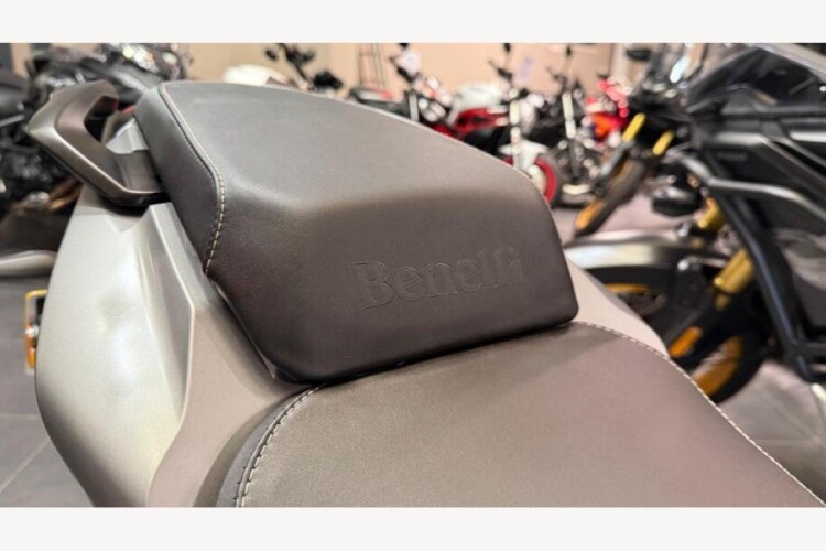 BENELLI BN 125 E5