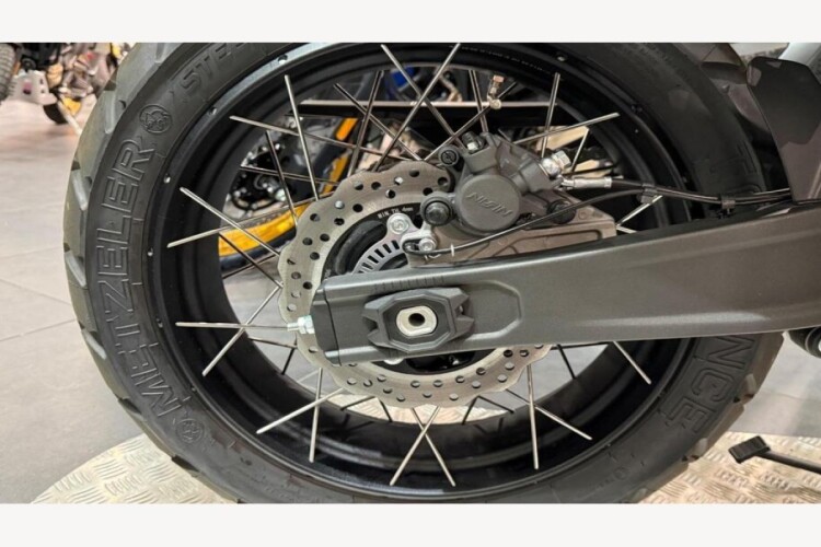 VOGE DS 625 X