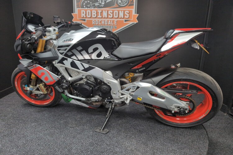 APRILIA TUONO 1100 V4