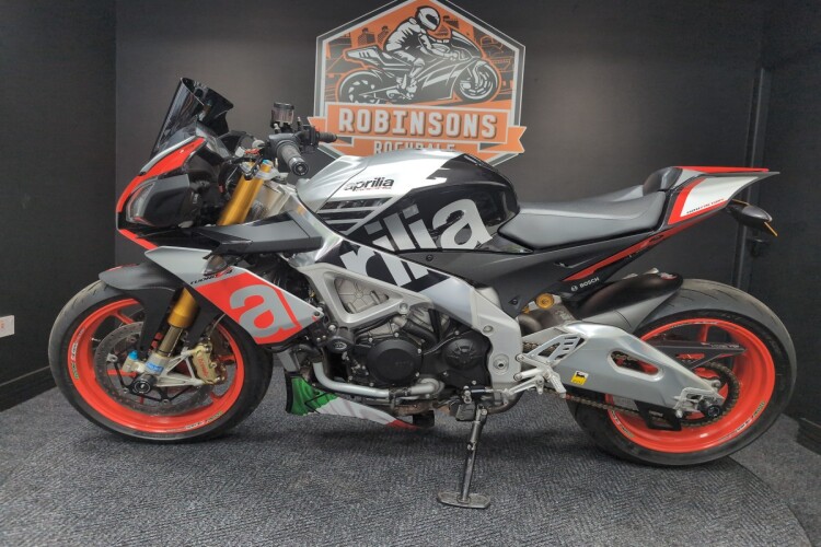 APRILIA TUONO 1100 V4